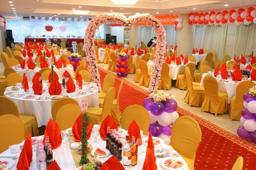 Sunjin Grand Hotel Ulaanbaatar Ngoại thất bức ảnh
