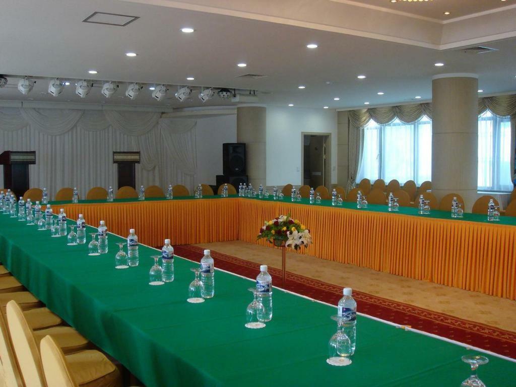 Sunjin Grand Hotel Ulaanbaatar Ngoại thất bức ảnh
